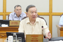 Tổng Bí thư : Mục tiêu xuyên suốt là phục vụ người dân và doanh nghiệp tốt hơn