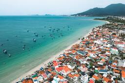 Trốn phố về biển Dốc Lết đẹp như phim trường ở Khánh Hòa