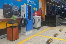 Thế Giới Di Động và V-Green bắt tay triển khai hơn 2.000 trạm sạc và tủ đổi pin xe điện