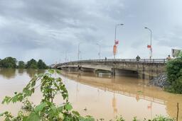 Thanh Hóa: Nước sông Bưởi dâng liên tục, vượt đỉnh lũ lịch sử