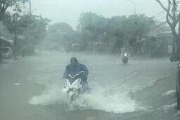 Mưa lớn kéo dài, Đà Nẵng nguy cơ ngập sâu trên diện rộng