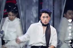 Đoạn kịch câm ở Anh trai say hi bị cho là giống với "Tempo" của EXO