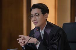 Jung Kyung Ho trở lại với vai thẩm phán thực dụng