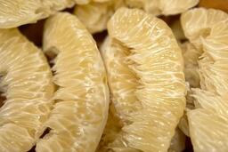 Những người nên hạn chế ăn bưởi