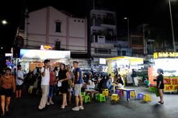 Phố đi bộ ở Cần Thơ hoạt động trở lại nhưng khó giữ chân du khách