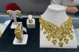 Giá vàng hôm nay 11/12/2025: Vàng thế giới giảm nhẹ