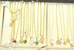 Giá vàng hôm nay 18/12/2025: Nhiều dư địa tăng