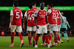 Arsenal không được ngủ quên trên chiến thắng