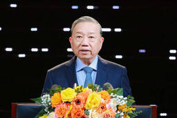 Tổng Bí thư: Khơi dậy mạnh mẽ lòng yêu nước, khát vọng cống hiến