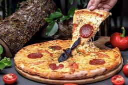 Pizza nguội có tốt cho đường huyết hơn bánh nóng?