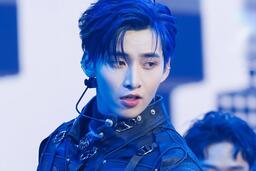 Sự nghiệp Anh trai say hi Hùng Huỳnh trước khi lọt đề cử đẹp trai nhất thế giới