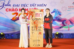 Công đoàn phối hợp với doanh nghiệp tổ chức tất niên cho người lao động