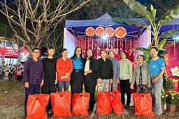 Công đoàn chăm lo Tết cho gần 1.500 lượt người lao động ở Nha Trang