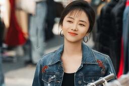 Đàm Tùng Vận và hướng đi thông minh để làm mới chính mình