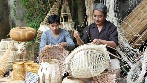 Sản phẩm OCOP vươn xa từ bàn tay nghệ nhân làng nghề Phú Vinh