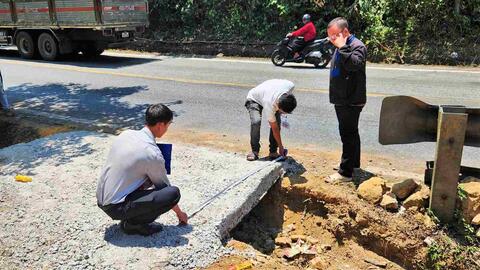 Phối hợp xử lý điểm đấu nối trái phép trên đèo Bảo Lộc