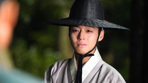 Park Ji Hoon khóc nhiều trong quá trình quay phim “Dưới bóng điện hạ”