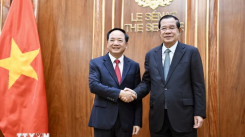 Trưởng Ban Tuyên giáo và Dân vận Trung ương Trịnh Văn Quyết thăm Campuchia