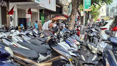 TPHCM tìm phương án quản lý vỉa hè hiệu quả