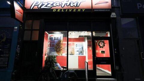 Chuỗi Pizza Hut sắp bị bán đứt, đã phải đóng 250 cửa hàng