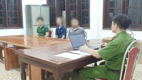 Công an Cửa Lò triệt phá đường dây cá độ bóng đá qua mạng