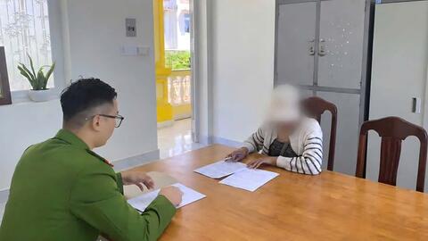 Bình luận xúc phạm tổ chức tôn giáo trên Facebook, người phụ nữ bị xử phạt 12,5 triệu đồng