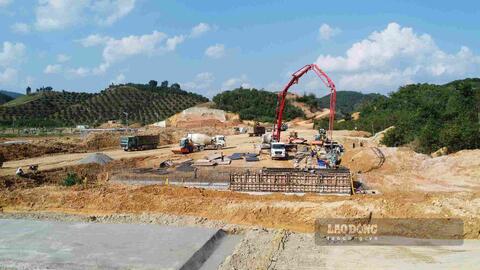 Quyết tâm hoàn thành giải phóng mặt bằng 3 dự án cao tốc ở Lâm Đồng trong tháng 8