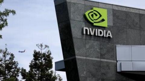 Nvidia xoay chiến lược khi các tập đoàn công nghệ tự phát triển chip AI