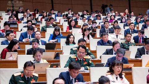 Quốc hội thảo luận tại tổ về dự thảo Bộ luật Hình sự (sửa đổi)