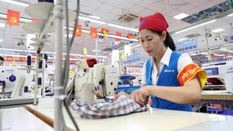 Nữ công nhân May 10 có sáng kiến tăng năng suất gấp 3 lần