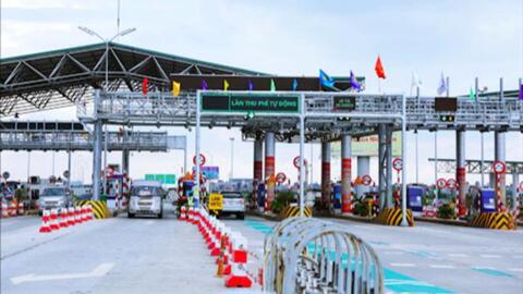 Hà Nội chỉ đạo xả trạm thu phí khi ùn tắc dịp nghỉ lễ 30/4-1/5