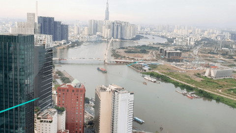 Tín dụng cho kinh doanh bất động sản và chứng khoán tiếp tục được thắt chặt trong năm 2023