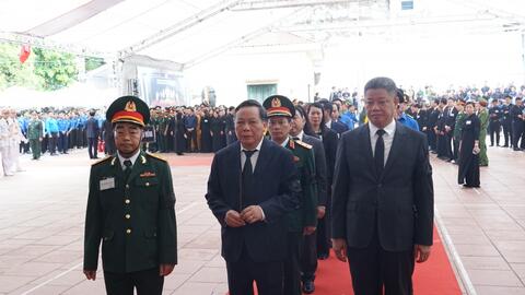 Người dân Đông Anh nghẹn ngào tiễn đưa Tổng Bí thư Nguyễn Phú Trọng