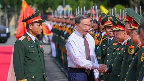 Tổng Bí thư: Xây dựng Quân đoàn 12 thực sự là 'quả đấm thép' trong giai đoạn mới