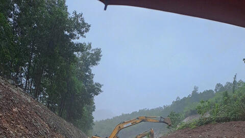 Đà Nẵng: Mưa lớn kéo dài, nhiều nơi bị chia cắt