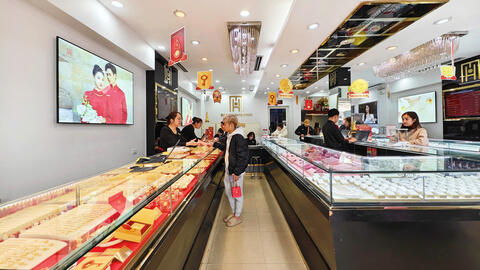 Giá vàng hôm nay (23/3): Kịch bản nào cho tuần mới?