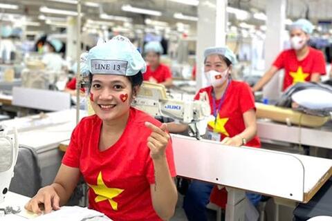 Tình yêu Tổ quốc trong công nhân và nét đẹp văn hoá lan tỏa từ doanh nghiệp