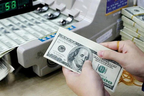 Tỷ giá USD hôm nay 13/3/2026: Dollar Index tăng phiên thứ ba liên tiếp