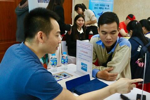 Lao động mong muốn xu hướng “quản lý thầm lặng”