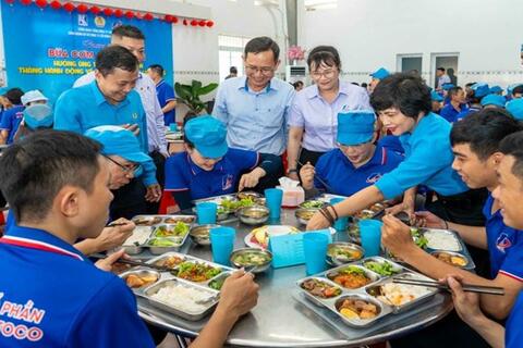 Khánh Hòa nâng chất lượng đối thoại tại doanh nghiệp
