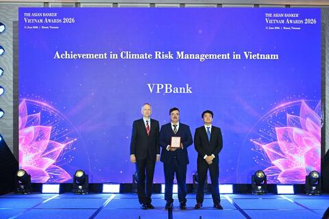 VPBank ghi dấu tại The Asian Banker với 3 giải thưởng về số hóa, AI và phát triển bền vững