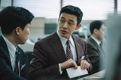 Tranh cãi việc Yoo Ah In được công ty quản lý của G-Dragon trả 5 tỉ won để ký hợp đồng