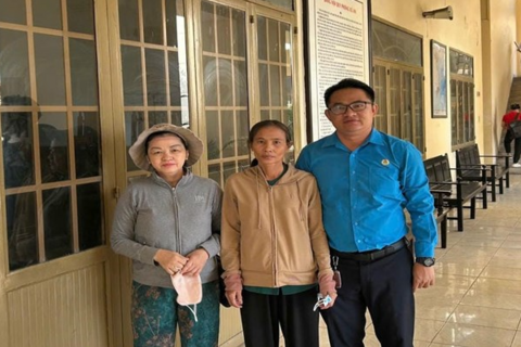 Doanh nghiệp nợ bảo hiểm xã hội, 8 lao động khốn khó