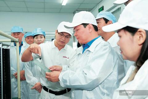 Công đoàn chăm lo cho tài sản quý nhất của doanh nghiệp