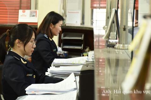 Hải quan gỡ vướng, tạo thuận lợi cho doanh nghiệp xuất nhập khẩu
