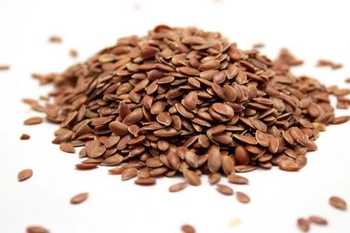Hạt lanh hay hạt gai dầu, loại nào giàu omega-3 tốt cho tim mạch hơn?