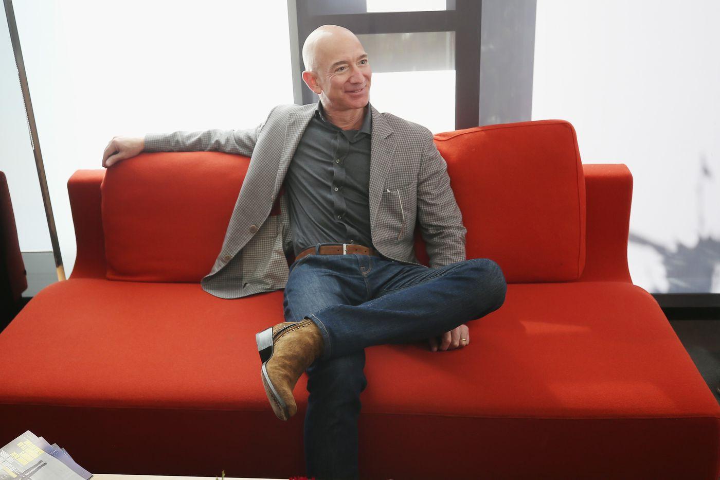 "Nỗi ám ảnh khách hàng" của Jeff Bezos giúp Amazon thành công ty 1.600 tỷ USD thế nào? - Ảnh 2. "Nỗi ám ảnh khách hàng" của Jeff Bezos giúp Amazon thành công ty 1.600 tỷ USD thế nào? - Ảnh 2.