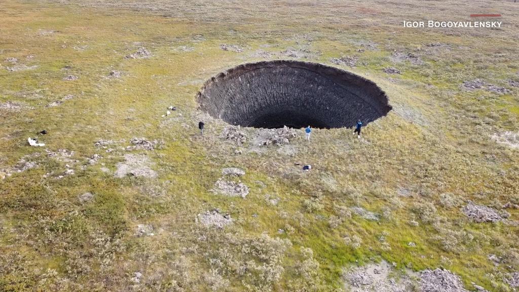 Sự hình thành và hệ quả nguy hiểm của 'hố tử thần' Siberia Sự hình thành và hệ quả nguy hiểm của 'hố tử thần' Siberia
