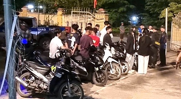 Trong 4 ngày, xử lý 50 trường hợp vi phạm giao thông ở Phong Nha - Kẻ Bàng