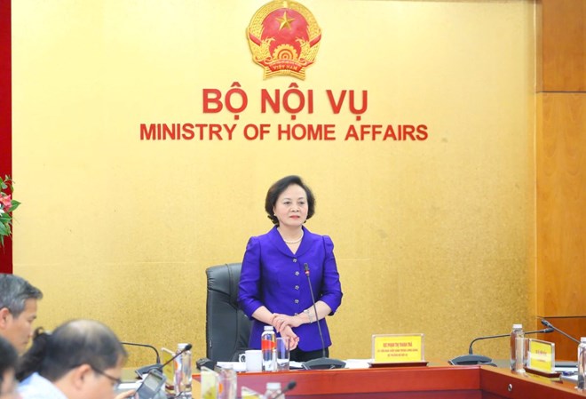 Báo cáo Bộ Chính trị về chính sách tiền lương, phụ cấp trong tháng 9